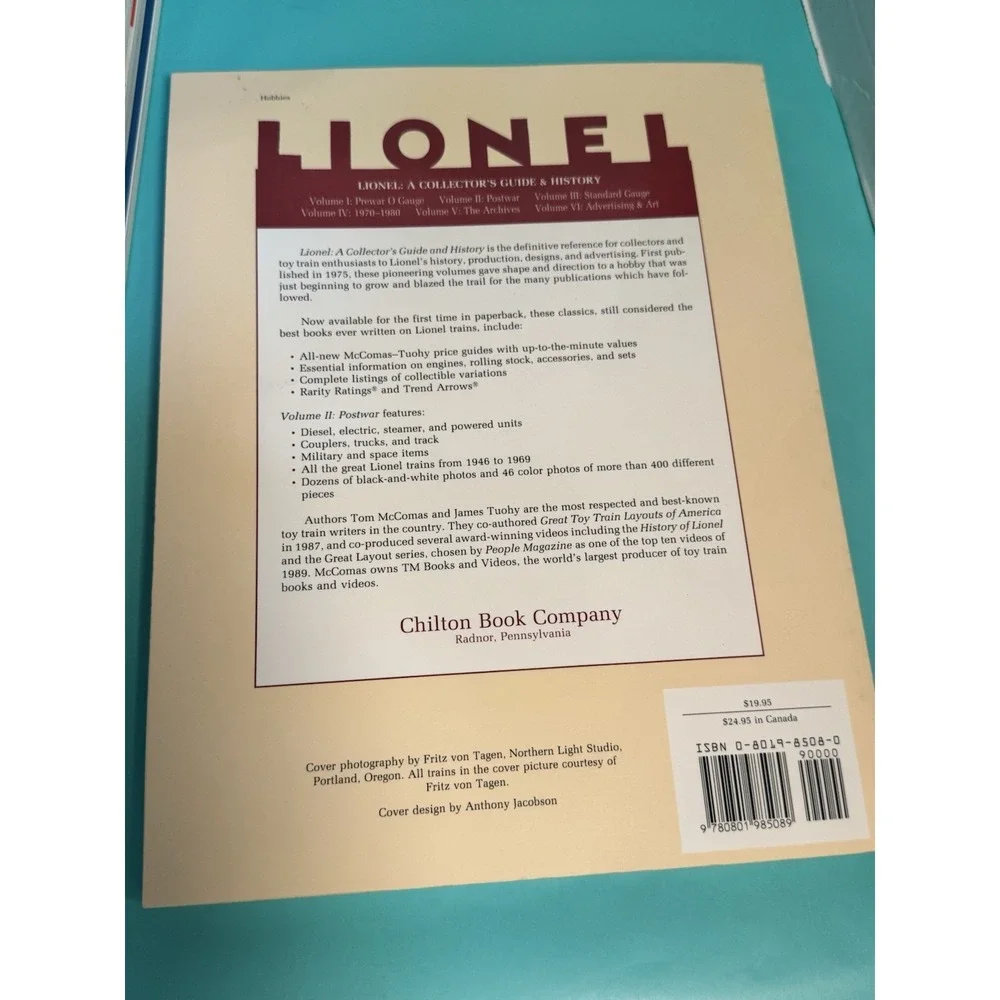Lionel: A Collectors Guide & History by McCombs/Tuohy‎ Boxed Set Chilton
